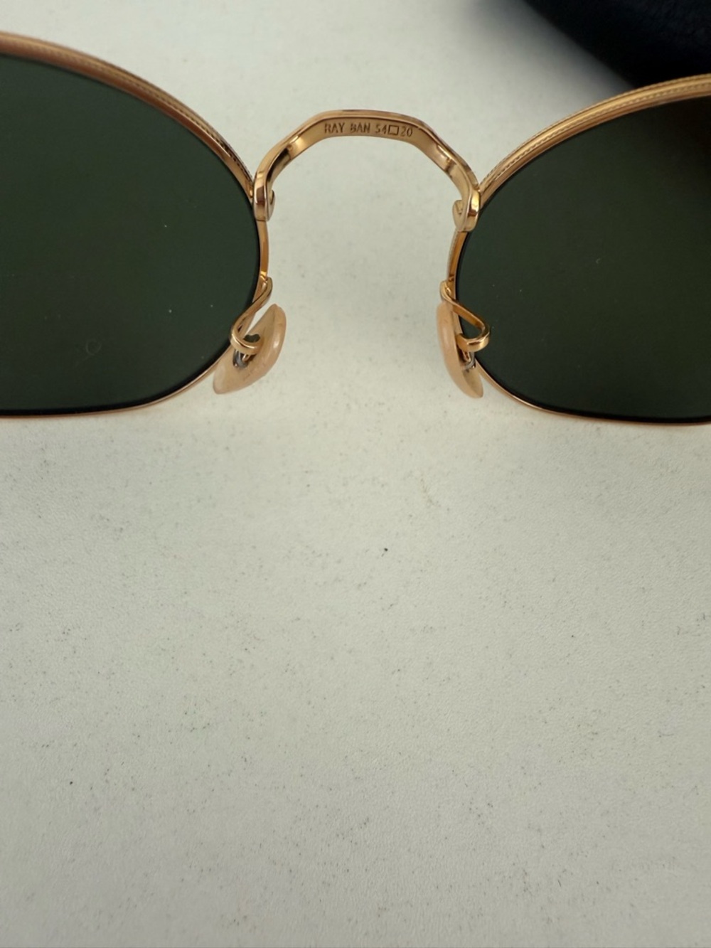 Ray-Ban Gold Frame Sunglasses with Green Lenses - Picture 4 of 6